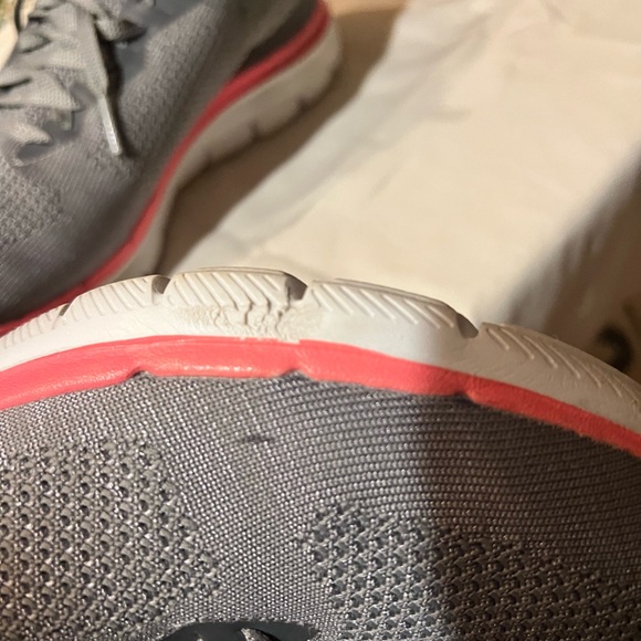 SKETCHERS WOMENS 9 WIDE FIT air cooled memory foam shoe PINK & GREY - Picture 5 of 6